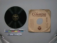 藏品(空爆千里、海軍陸戰隊唱片)的圖片